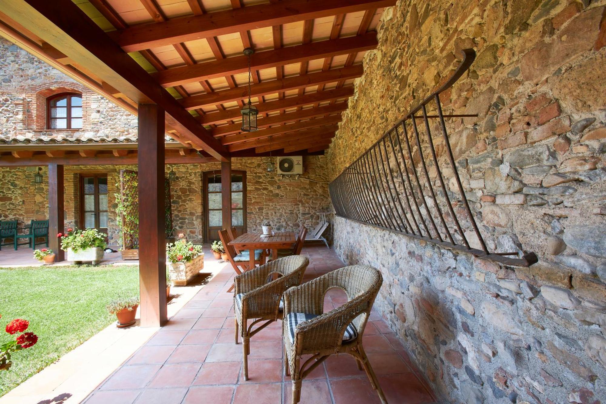 Mas Can Calet Aparthotel Les Franqueses del Valles Luaran gambar