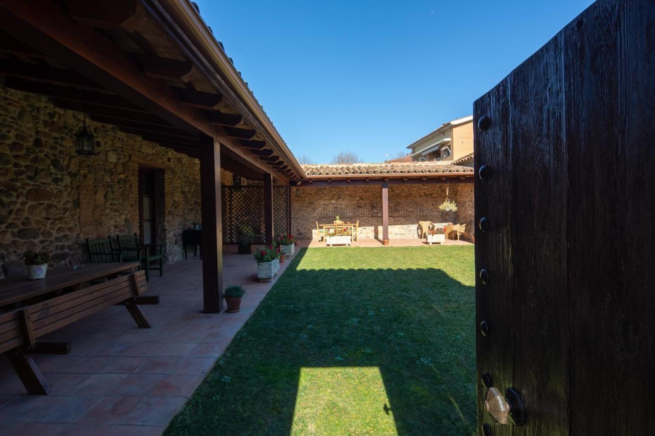 Mas Can Calet Aparthotel Les Franqueses del Valles Luaran gambar